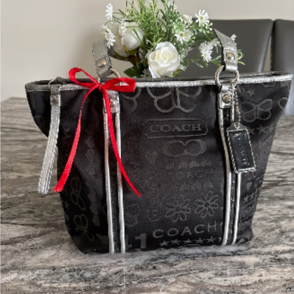 Coach 2010 Poppy Black and Silver Bandana Glitter Graffiti Tote